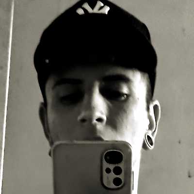 Ruan / Musician