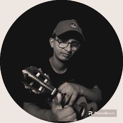 Henrique / Musician