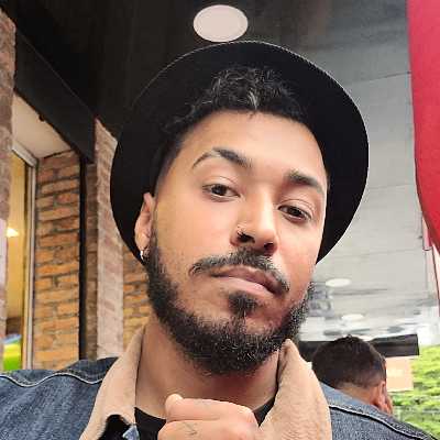 Eduardo / Musician