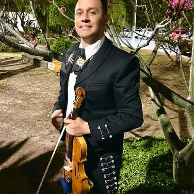 Jonatan / Musician