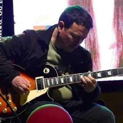 Álvaro / Musician