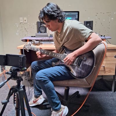 Raúl / Musician