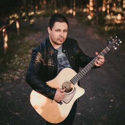 Daniel / Musician