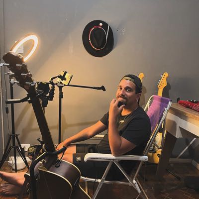 Paulinho / Musician