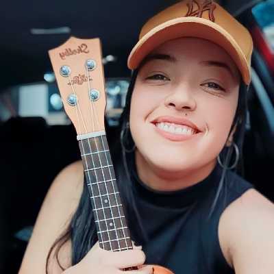 Nayara / Musician