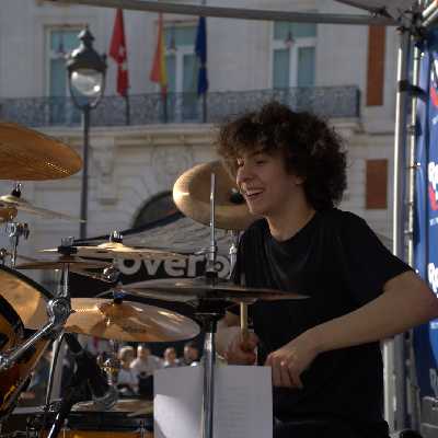 Sergio / Musician