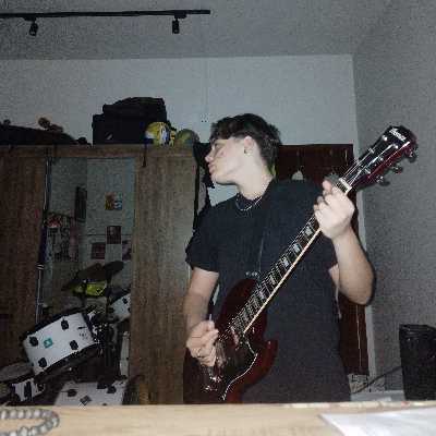 Arthur / Musician