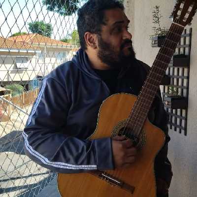 Thiago / Musician