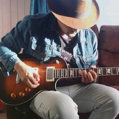 octavio / Musician
