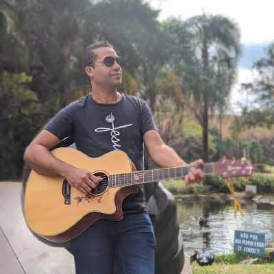 Juan / Musician