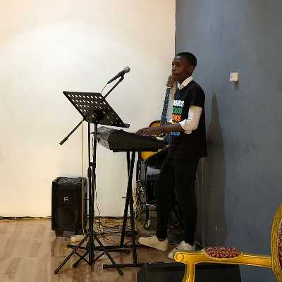 Telmo / Musician
