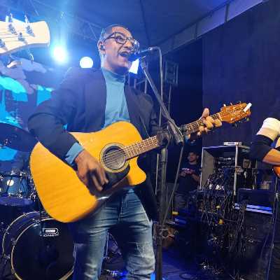 Edielton / Musician
