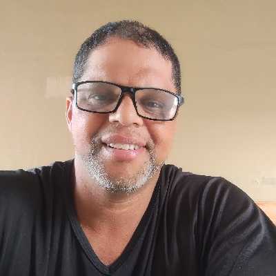Sebastião / Musician