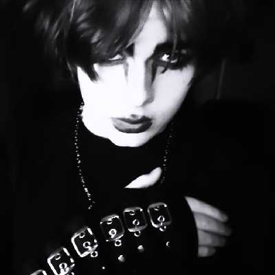 e l i t a / Musician