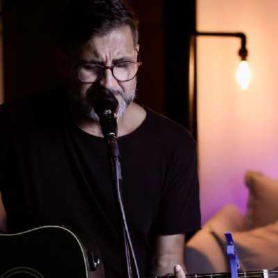 Marcos / Musician