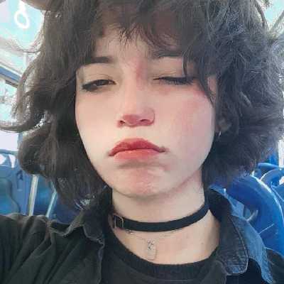 Roxxan / Musician