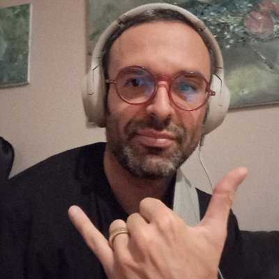 Mauricio / Musician