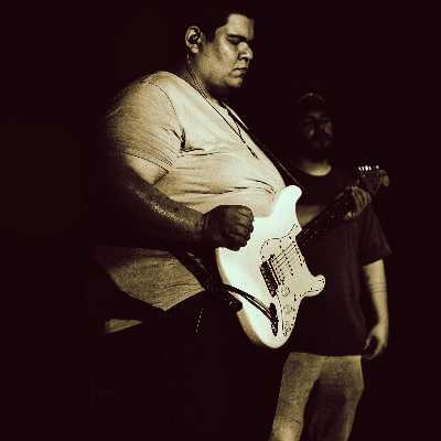 Deusdete / Musician