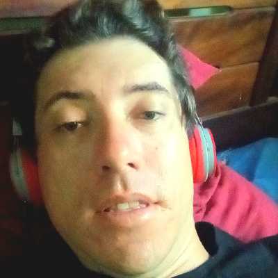 Reginaldo / Musician