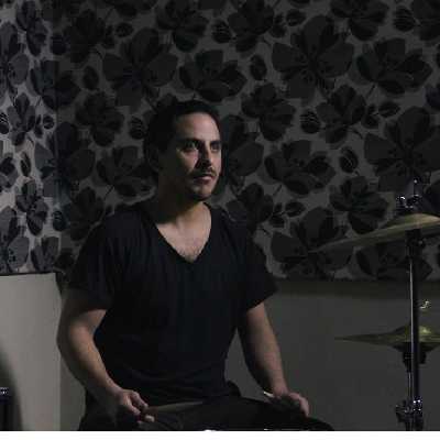 Felipe / Musician