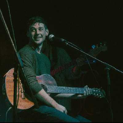 Fran / Musician