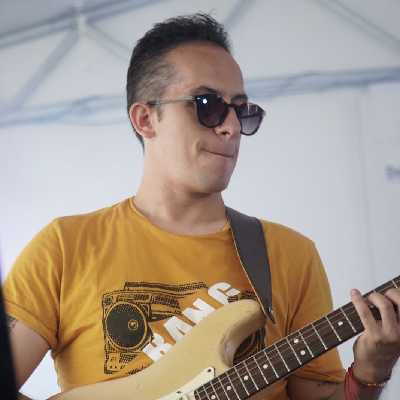 Carlos / Musician