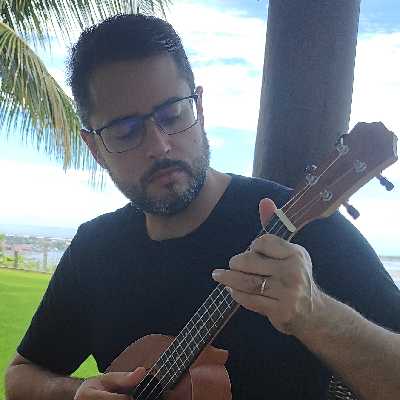 Maurício / Musician