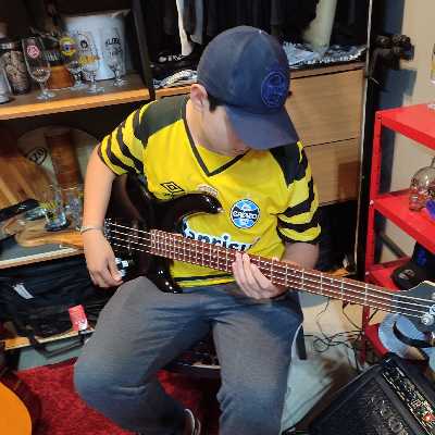 Enzo / Musician
