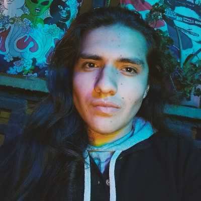 Tomas / Musician