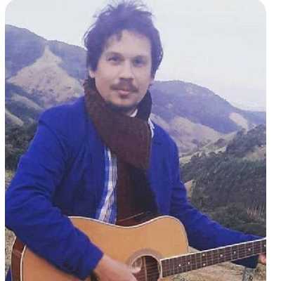 Randolfo / Musician