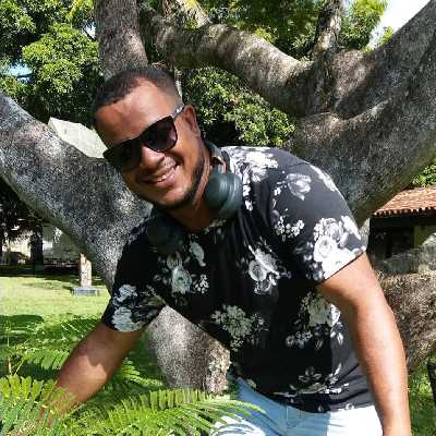 Carlos / Musician