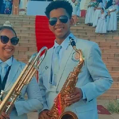 Lucas / Musician