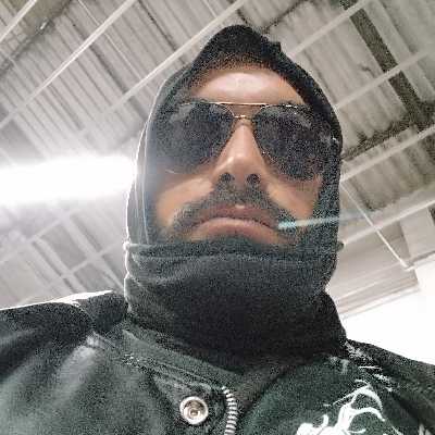 carlos / Musician