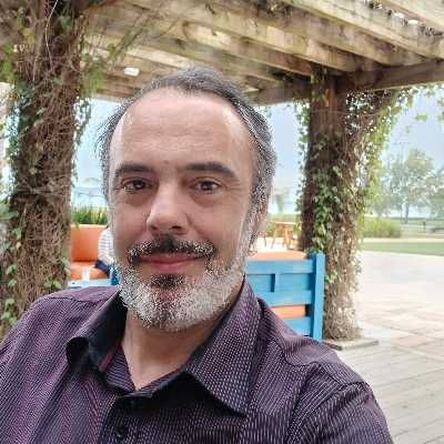 Evandro Carlos / Musician