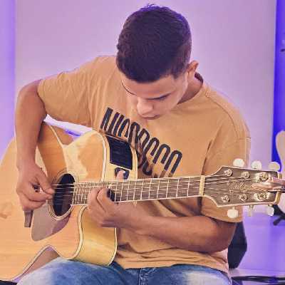 Augusto / Musician