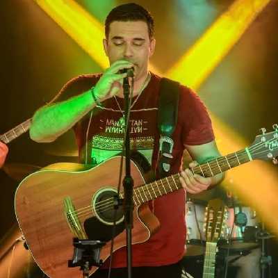 Alessandro / Musician