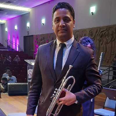 Fernando / Musician