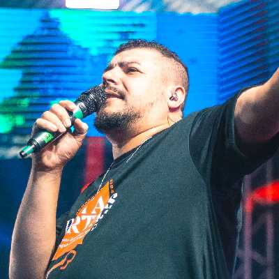 Moisés / Musician