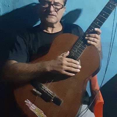 Carlosjuan / Musician