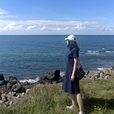 Laura's avatar