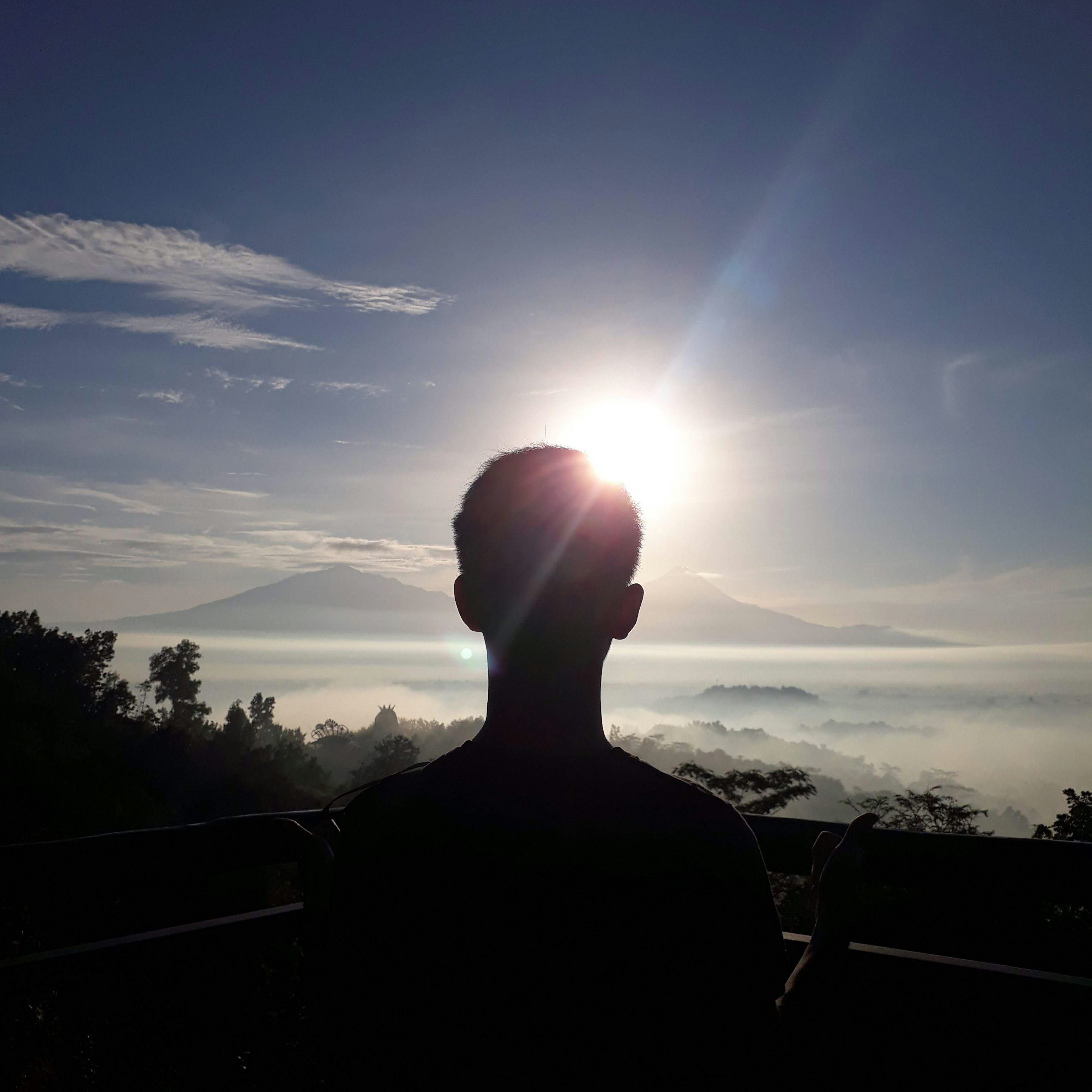 Deka Thomas's avatar