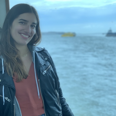 Laura 's avatar