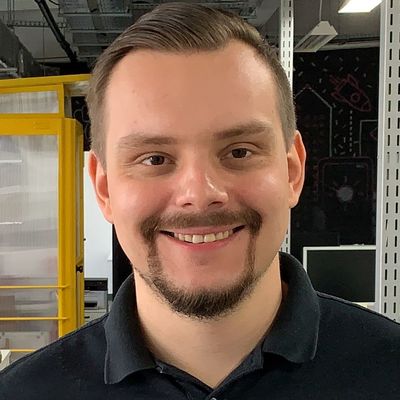 Daniel Dan's avatar