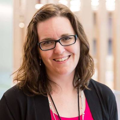 Sarah Burt's avatar