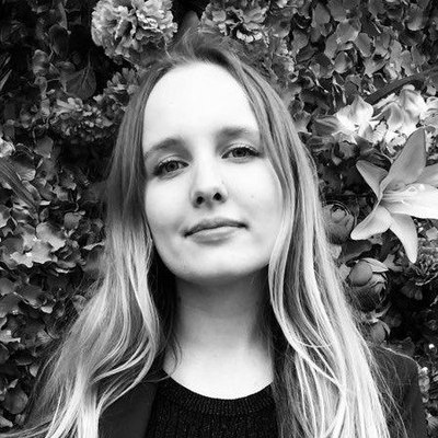 Julia B's avatar