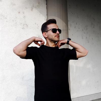 Daniel Ilievski's avatar