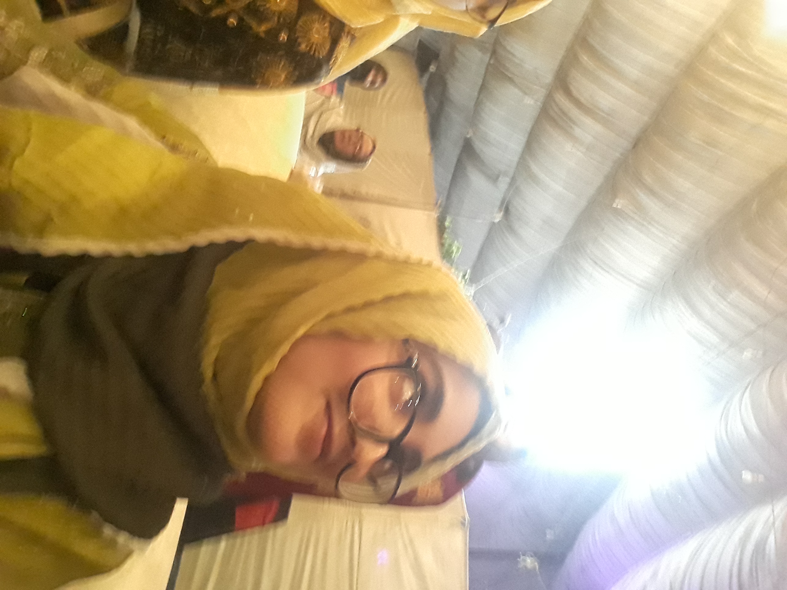 Khadija Hashmi's avatar