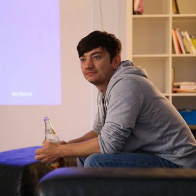 Oliver Wolf's avatar