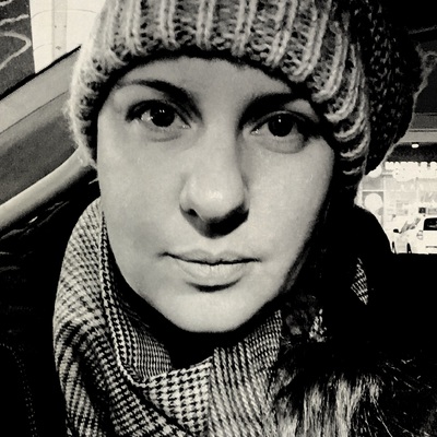 Denise Bueno's avatar