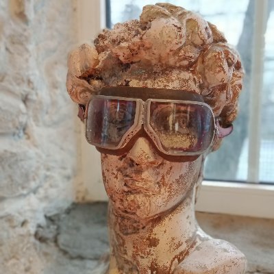Vivek's avatar